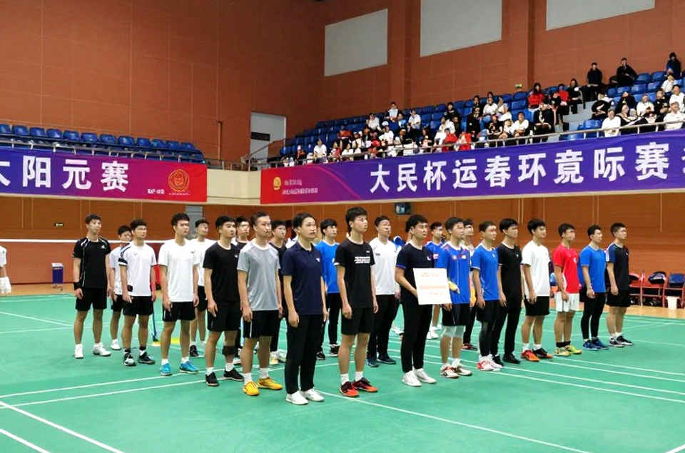 Hai cây vợt và khoảng trống phía sau: bài toán độ sâu của cầu lông Việt Nam