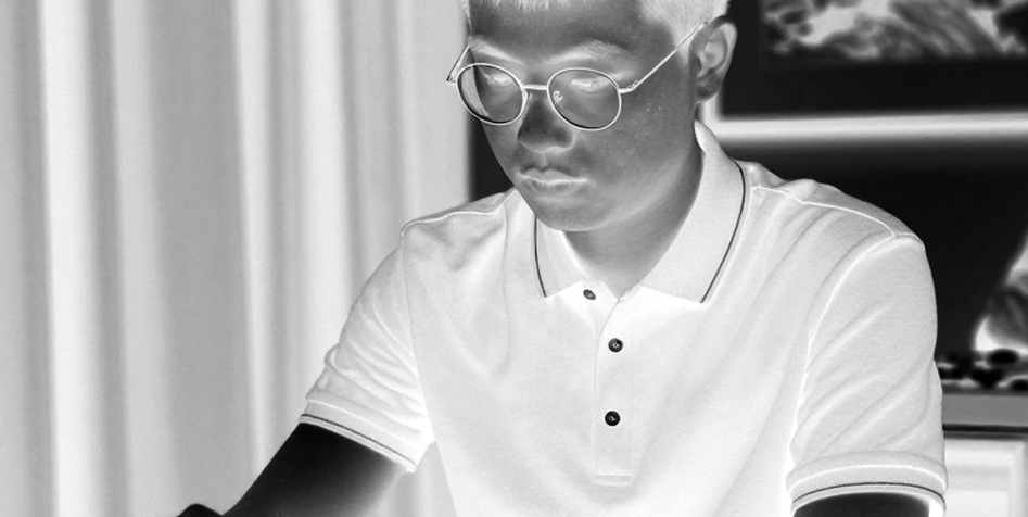 Khi Carlsen nhận mình là người hâm mộ Praggnanandhaa: Lời khen, dữ liệu và khoảng trống cần xác minh