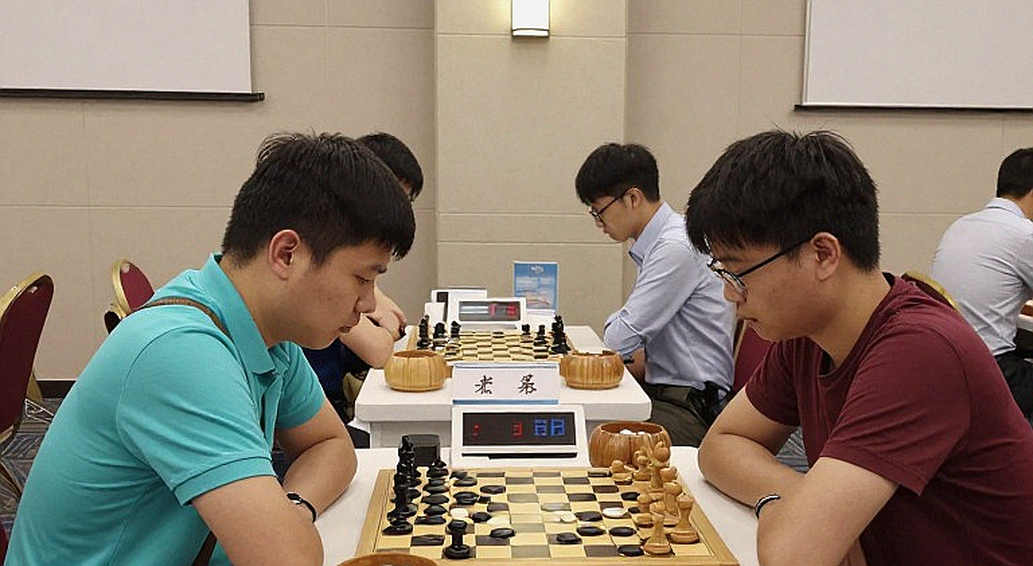 Năm tiếng không phòng ở Samarkand: Olympiad bắt đầu từ hành lang khách sạn