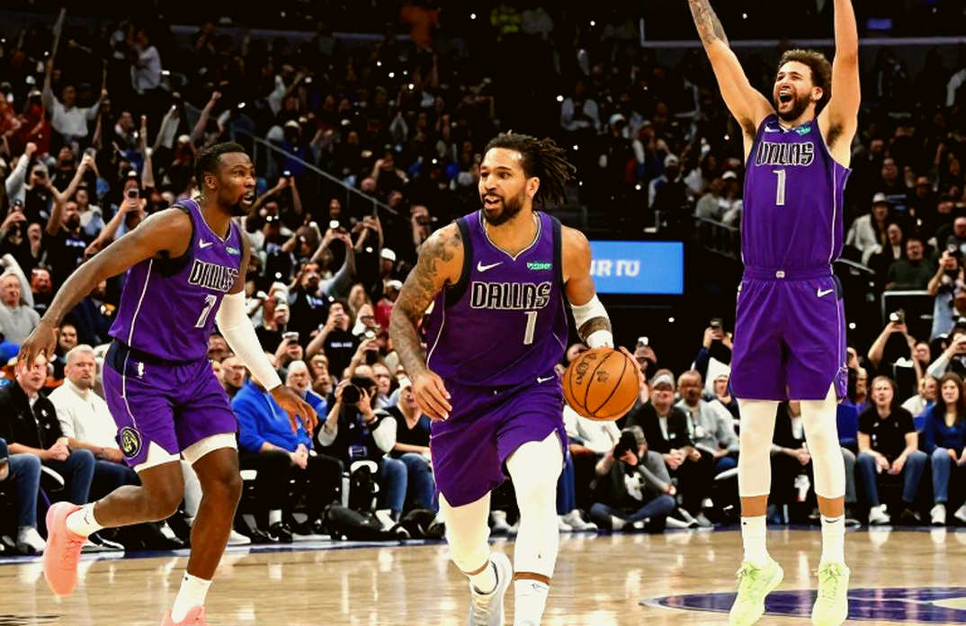 Cổ chân phải của Stephen Curry: tiếng động nhỏ trong buổi tập, tín hiệu lớn trước trận mở màn gặp Los Angeles Lakers