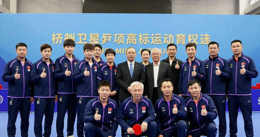 Đọc một trận thể thao điện tử qua chín lớp trầm tích