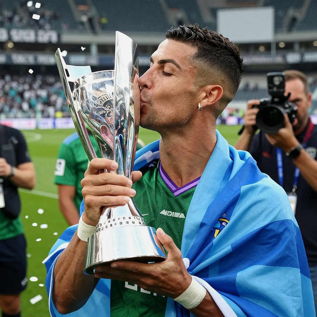 Obligation-to-buy clauses and 120 seconds of VAR: two places Vietnamese football is paying for